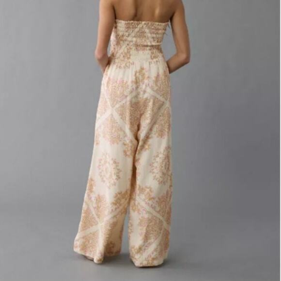 NEW AE American Eagle Boho Smocked Drop Waisted Bella Strapless Jumpsuit Medium - Picture 1 of 6